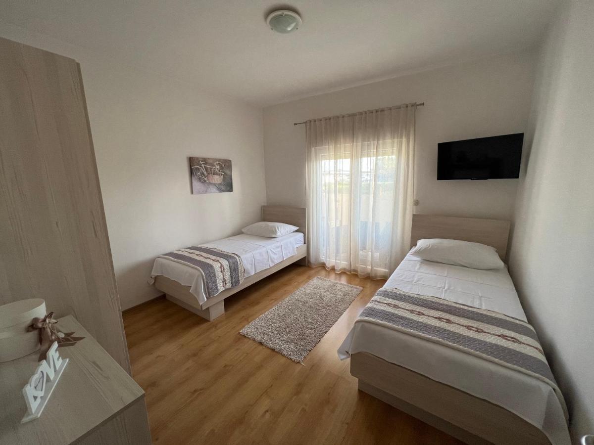 Apartman Burcul Sukošan エクステリア 写真