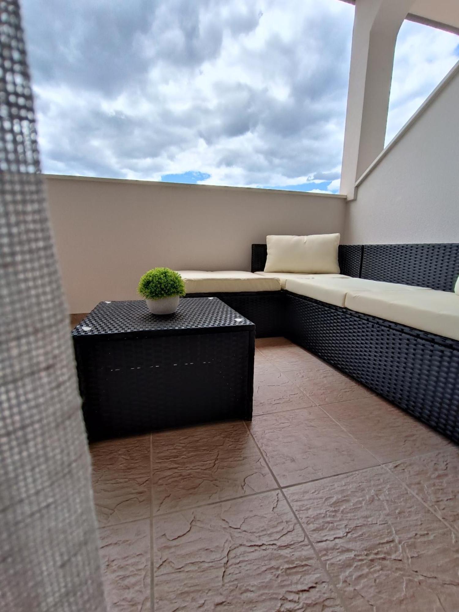 Apartman Burcul Sukošan エクステリア 写真